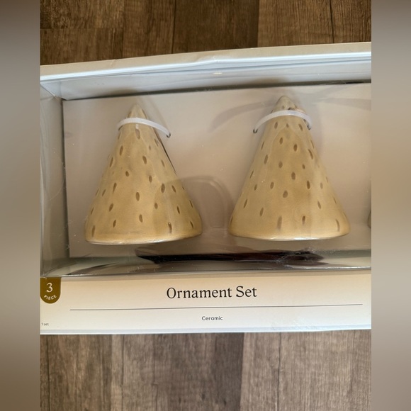 NEW Threshold Studio McGee Neutral Ceramic Bell Ornaments, Set of 3 - Picture 10 of 13